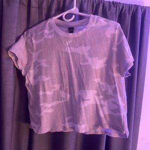 Short sleeve crop top